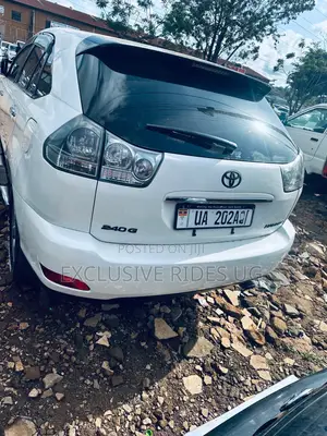 Toyota Harrier 2.4 4WD 2011 White