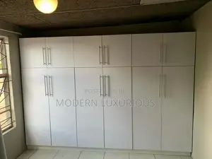 Quality Wardrobe White/Classic Wardrobes Living Room Wardrobe
