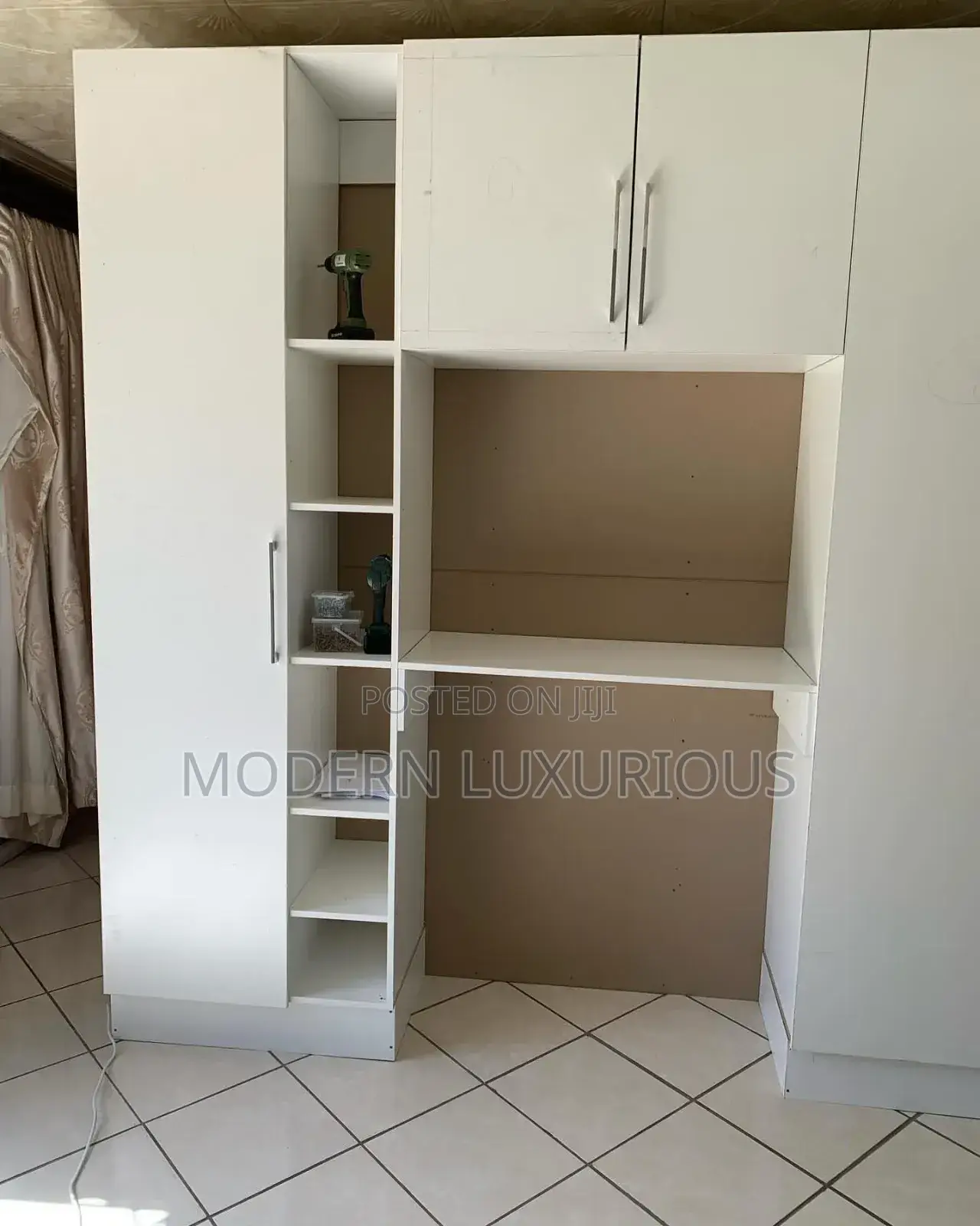 Quality Wardrobe White/Classic Wardrobes Living Room Wardrobe