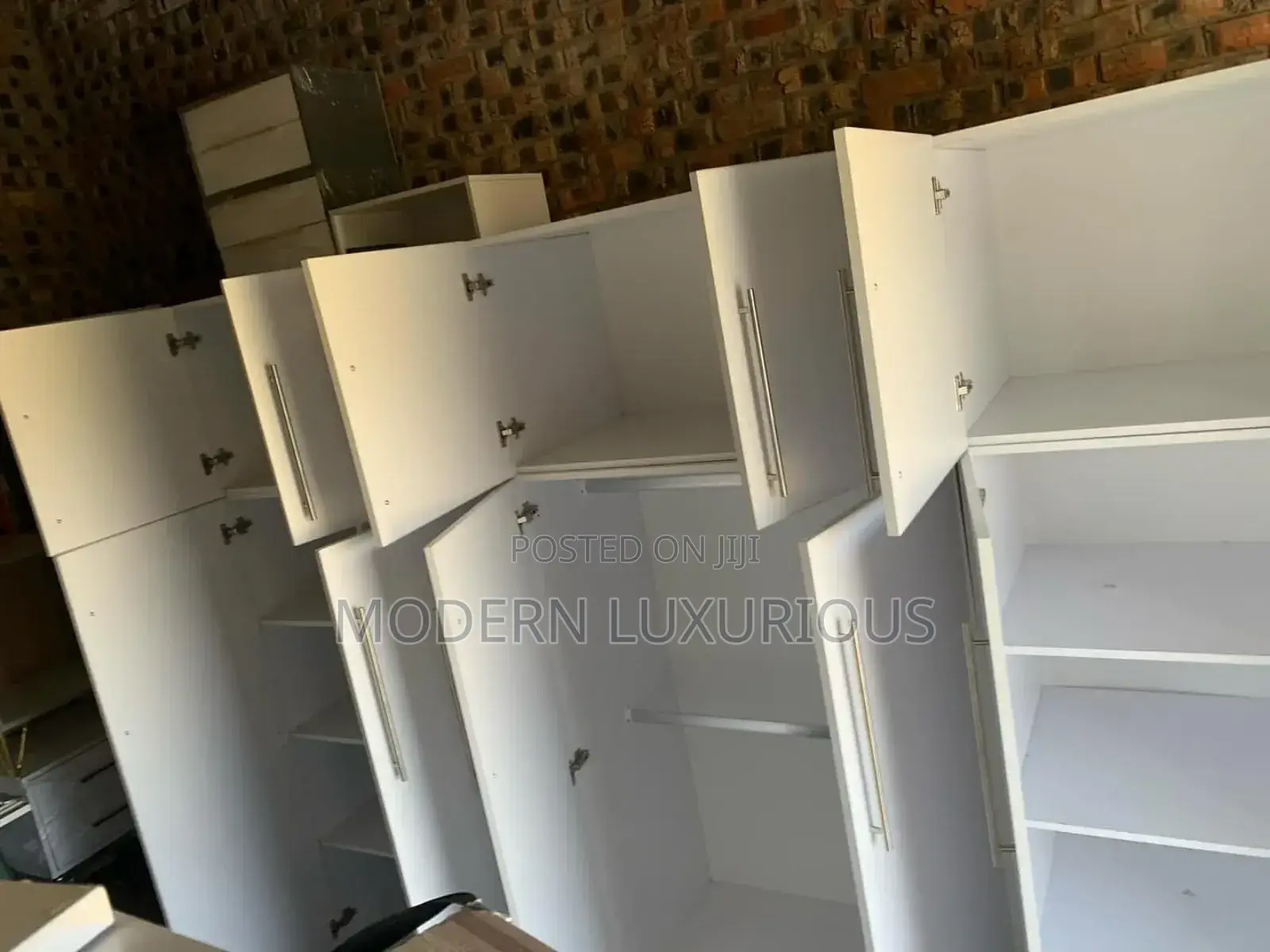Quality Wardrobe White/Classic Wardrobes Living Room Wardrobe
