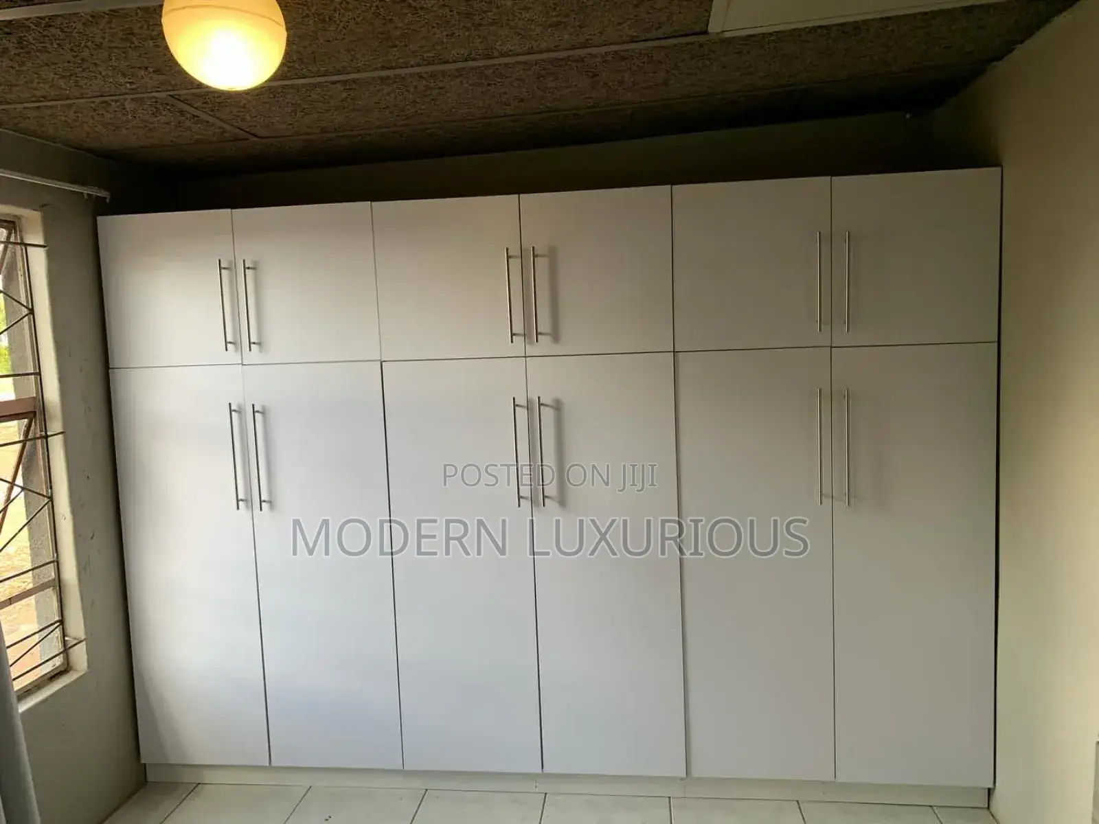 Quality Wardrobe White/Classic Wardrobes Living Room Wardrobe