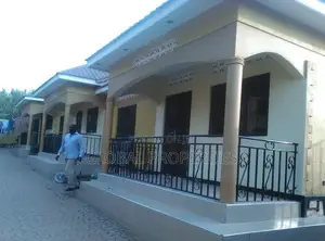 2bdrm Bungalow in Kireka Kamuli Road, Central Division for rent