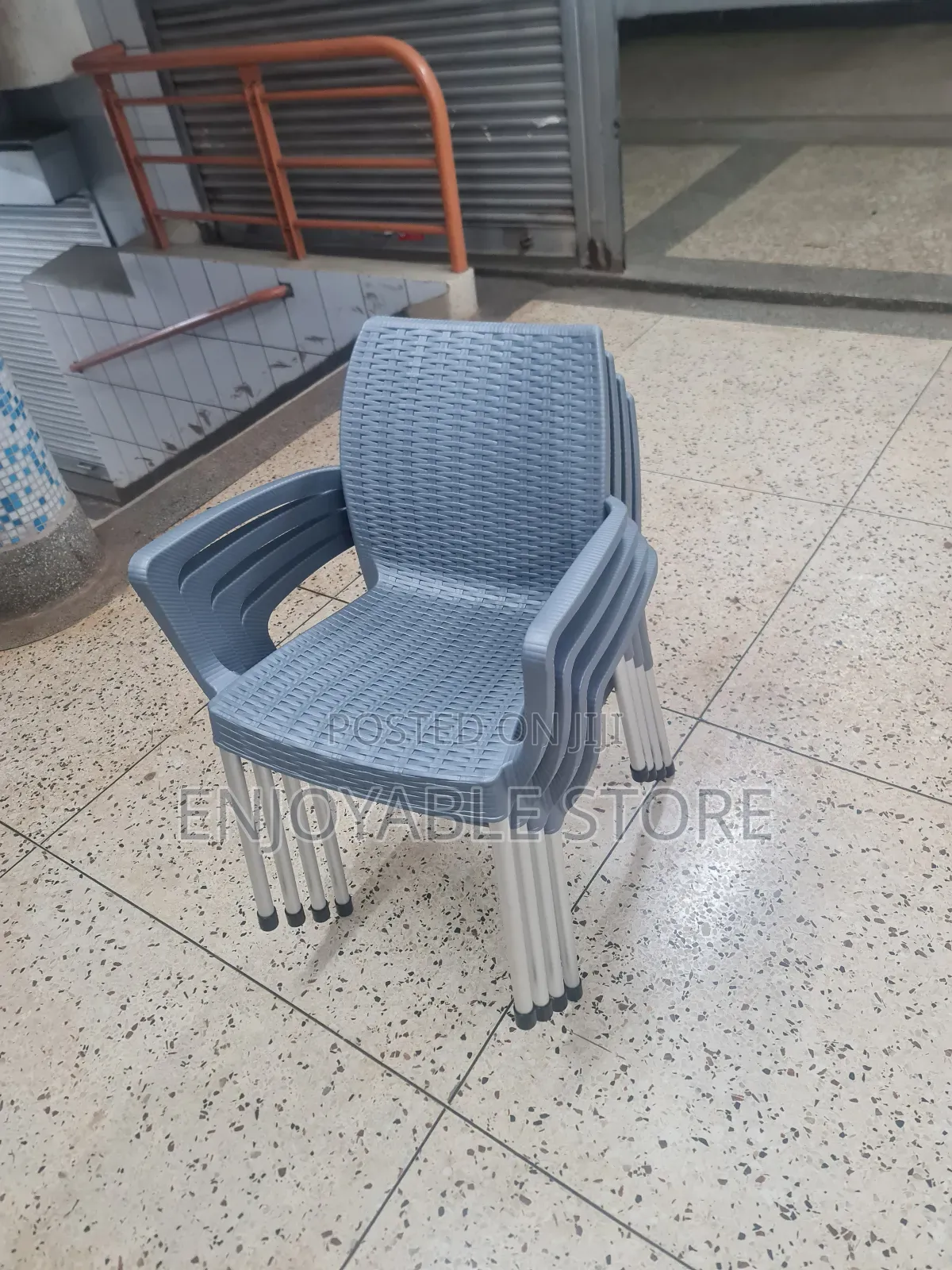 Outdoor Bars and Restaurant Plastic Chairs Plastic Chairs