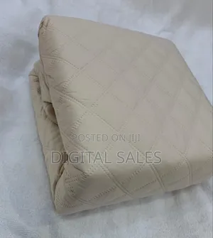 Quilted Waterproof Mattress Protector Cream