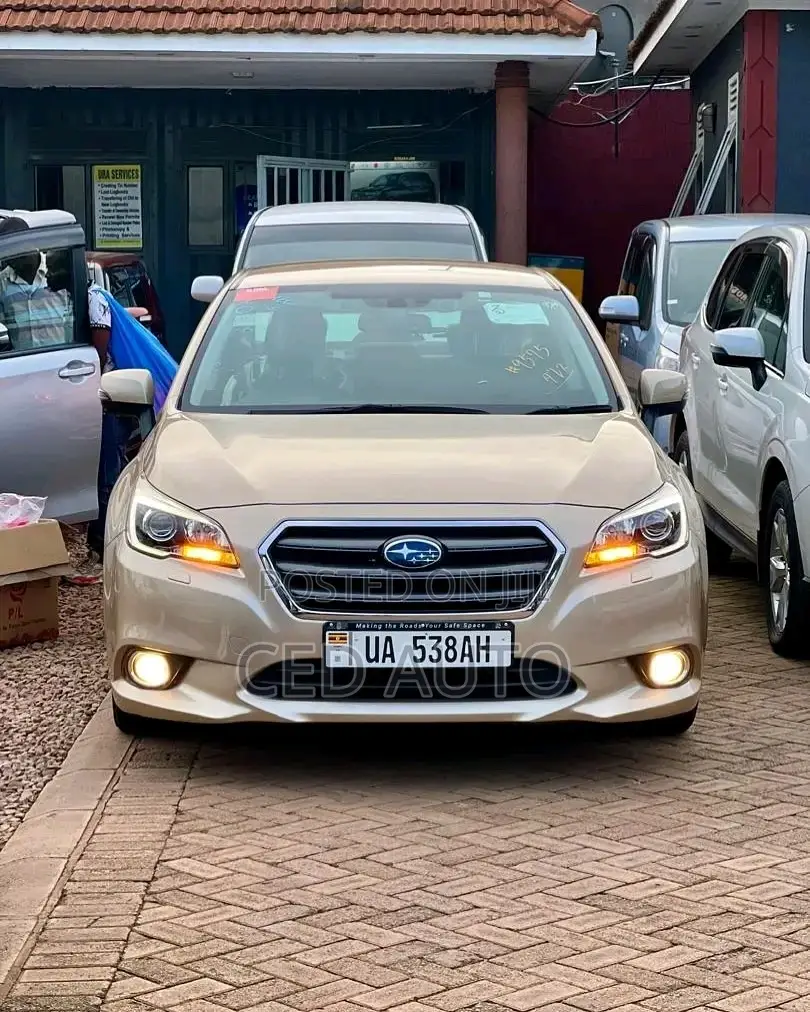 Subaru Legacy 2016 Gold