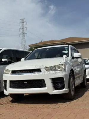 Mitsubishi Outlander 2012 White