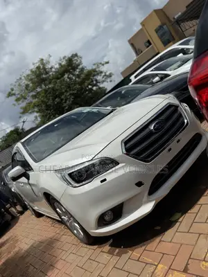 Subaru Legacy 2.5i Premium AWD 2017 Pearl