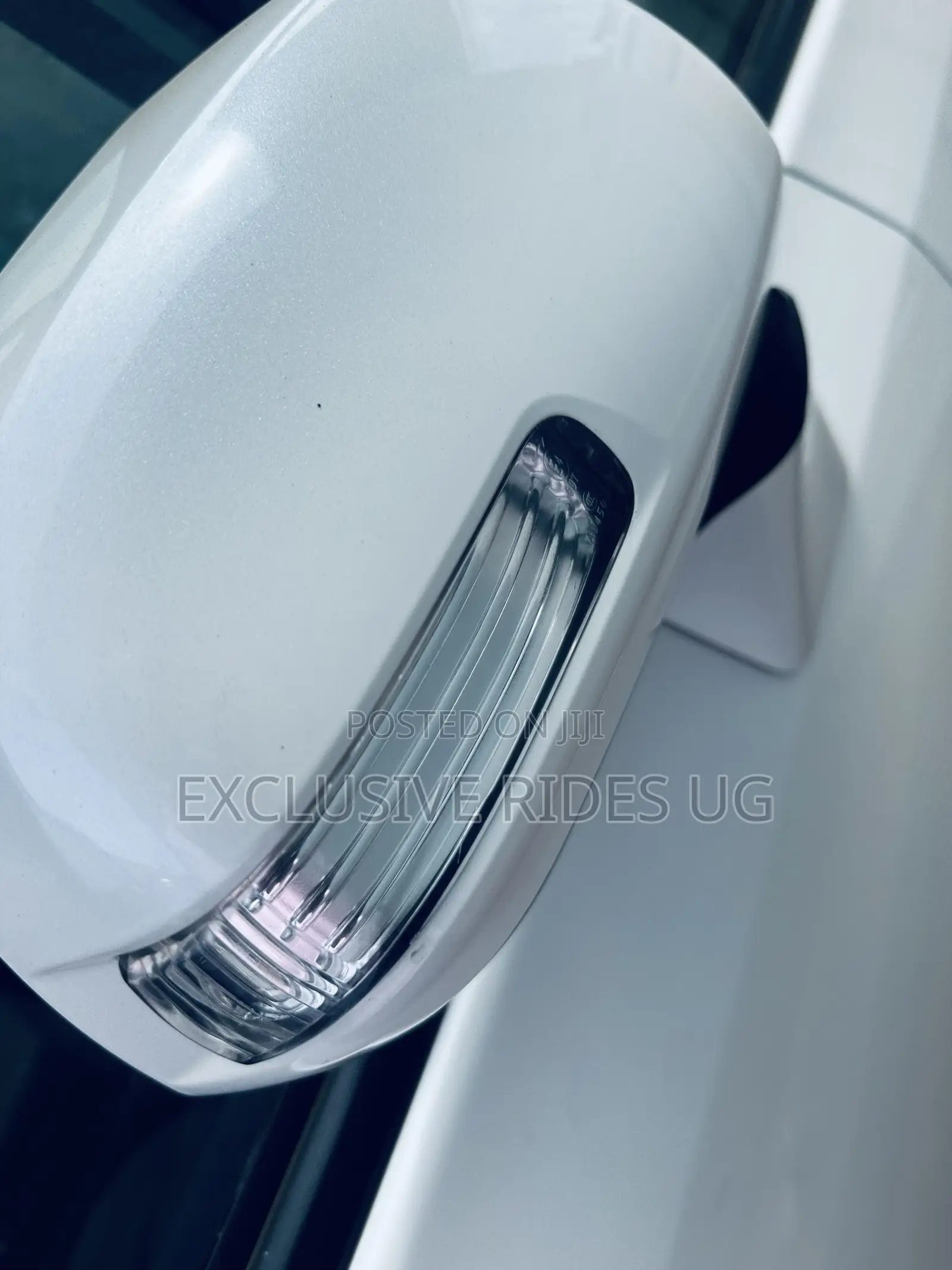 Toyota Noah 2012 White