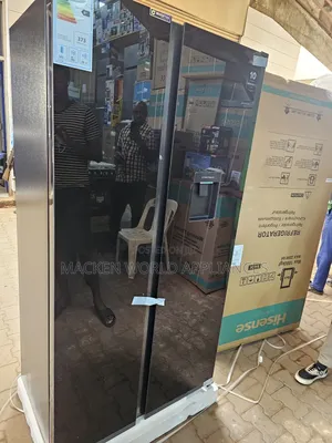 Hisense 750ltrs Side-by-Side Refrigerator With Dispenser