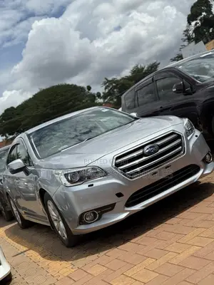 Subaru Legacy 2.5i Premium AWD 2017 Silver