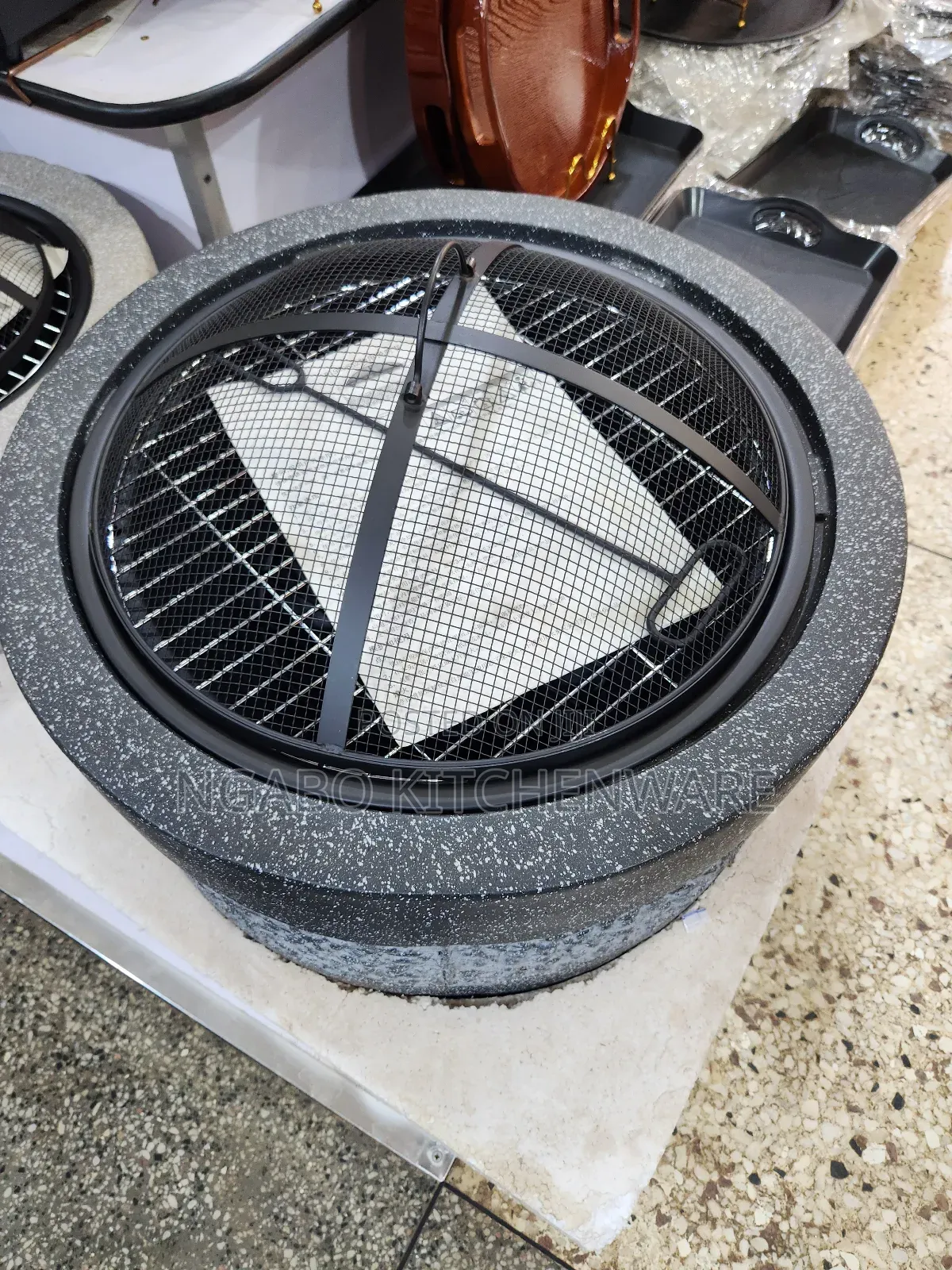 Fire Pit / Fire Place