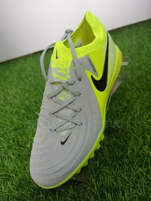 Soccerboots