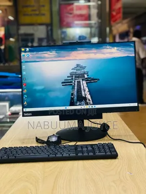 New Lenovo ThinkStation D30 8GB Intel Core I5 SSD 256GB