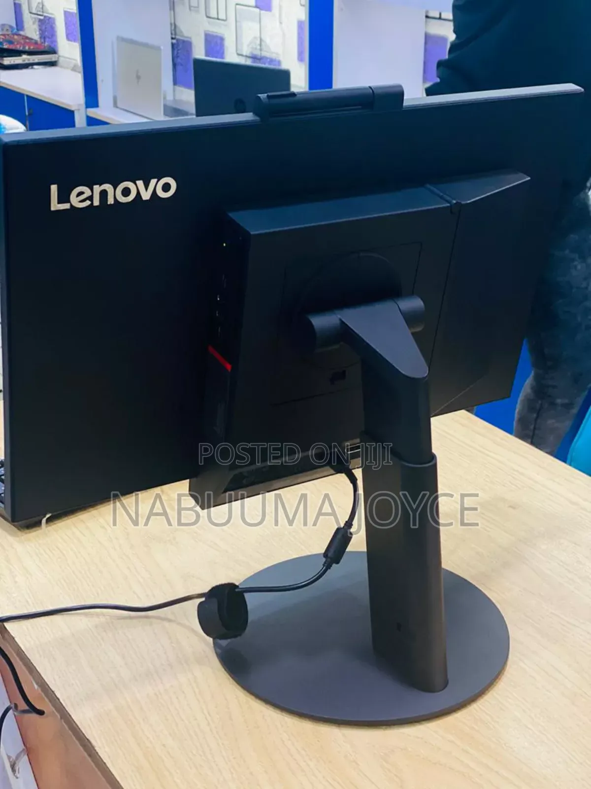 New Lenovo ThinkStation D30 8GB Intel Core I5 SSD 256GB