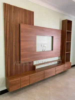 Wall Unit in Laminated Mahogany