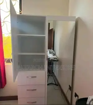 Simple Closet