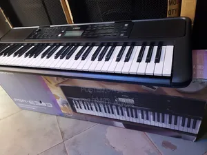 Keyboard PSR E383