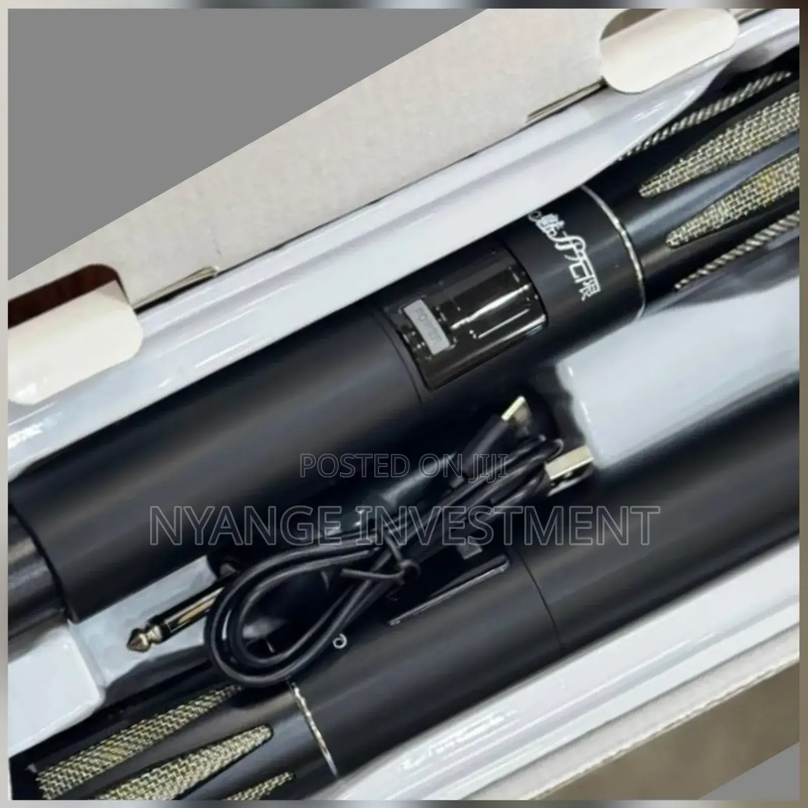 Mb-208c Professional Wireless Microphone.