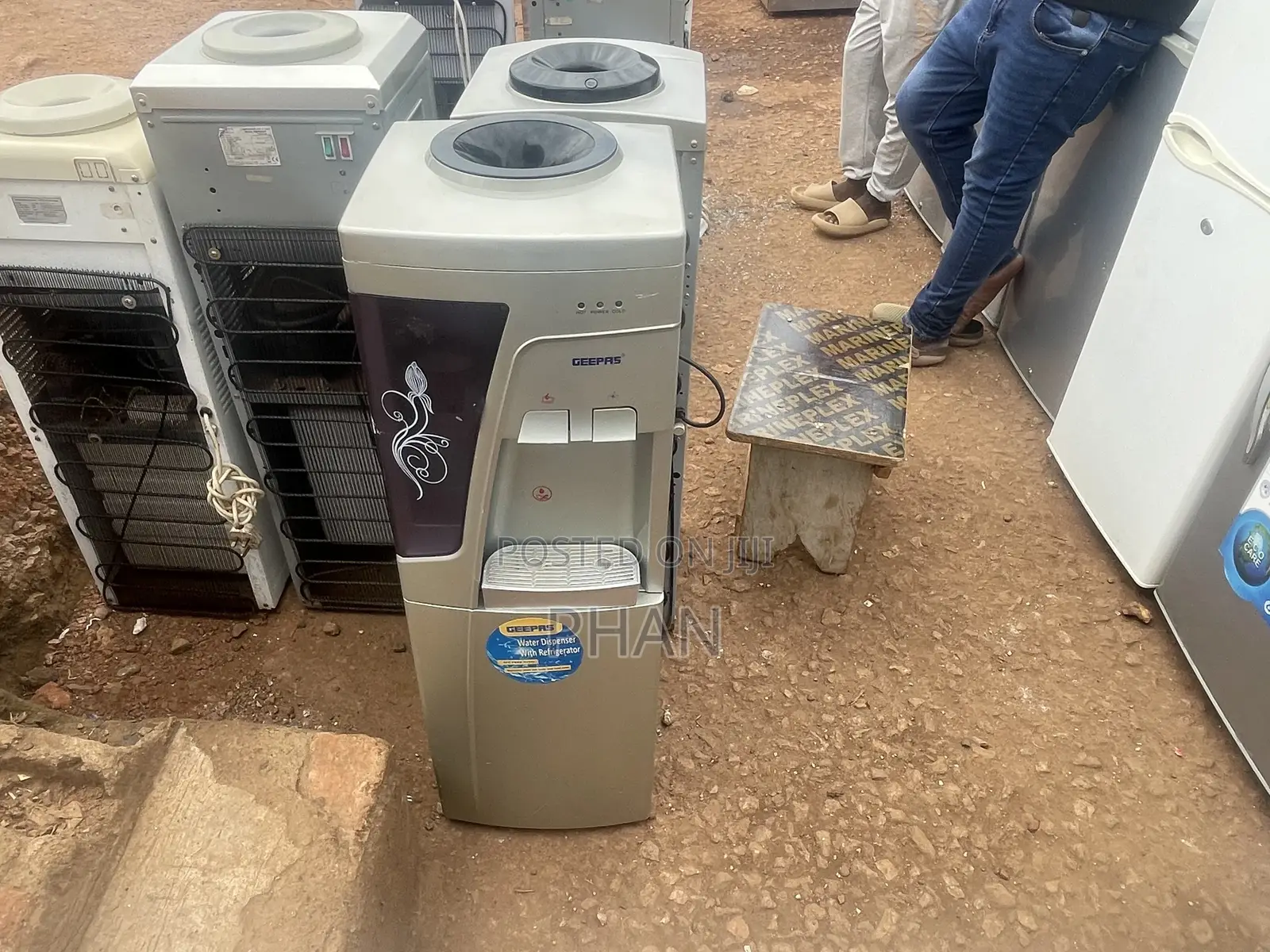 Geepas Grey Water Dispenser