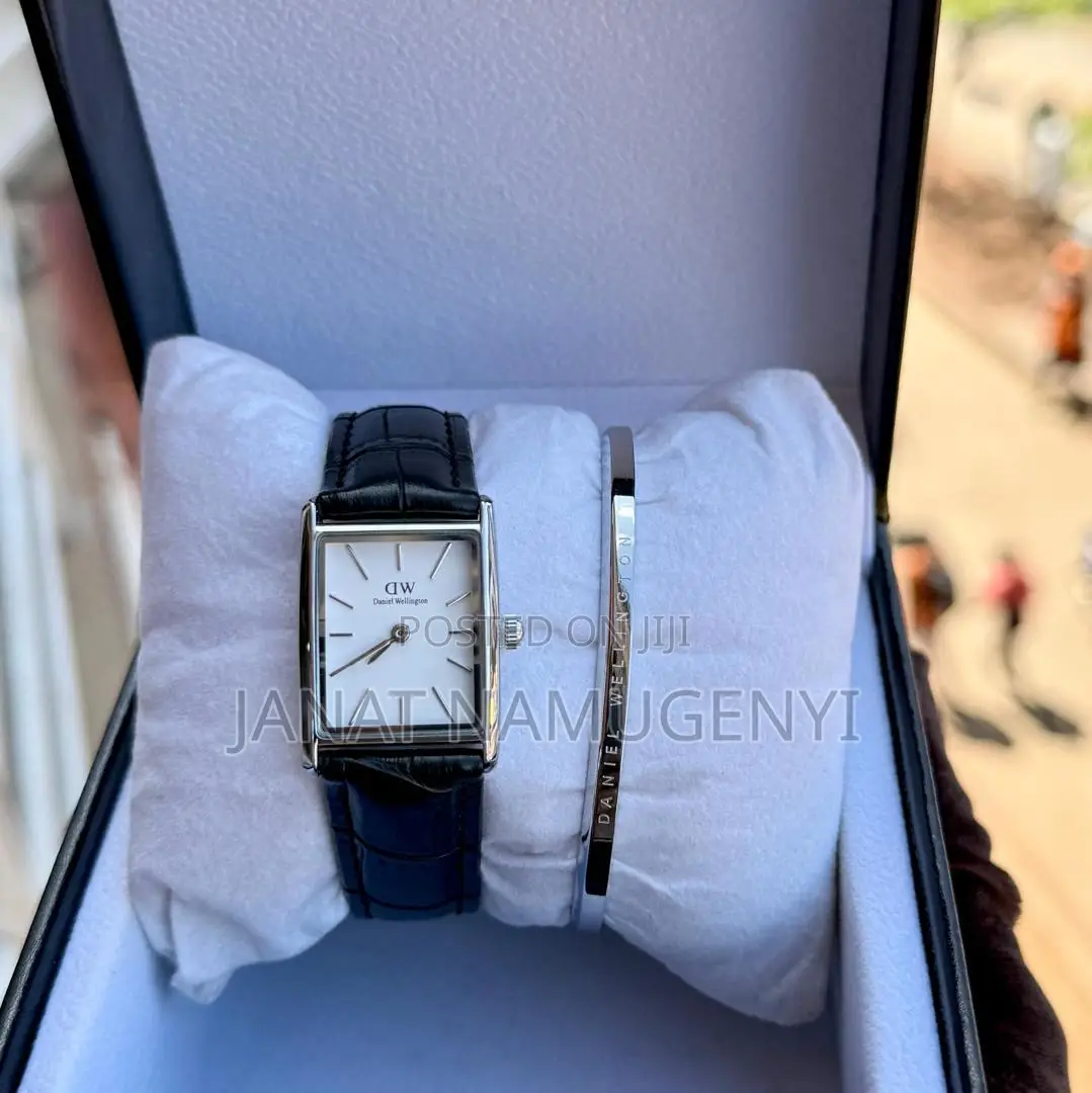 Dw Daniel Wellington Black Silver Watch