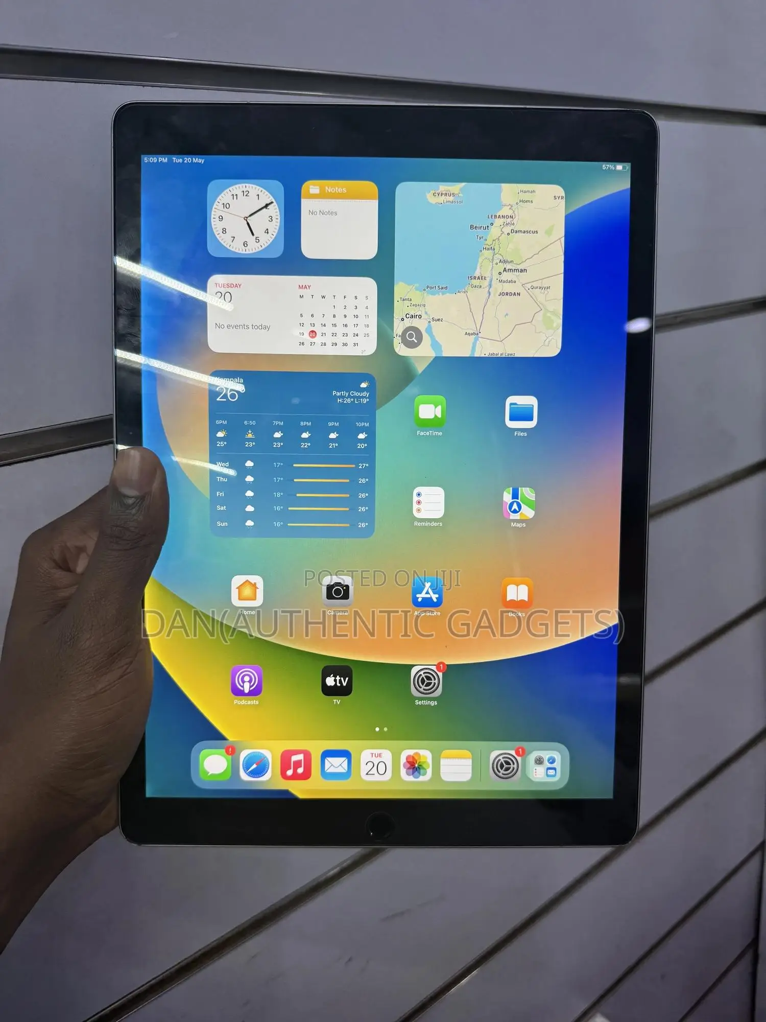 Apple iPad Pro 12.9 (2017) 64 GB Gray