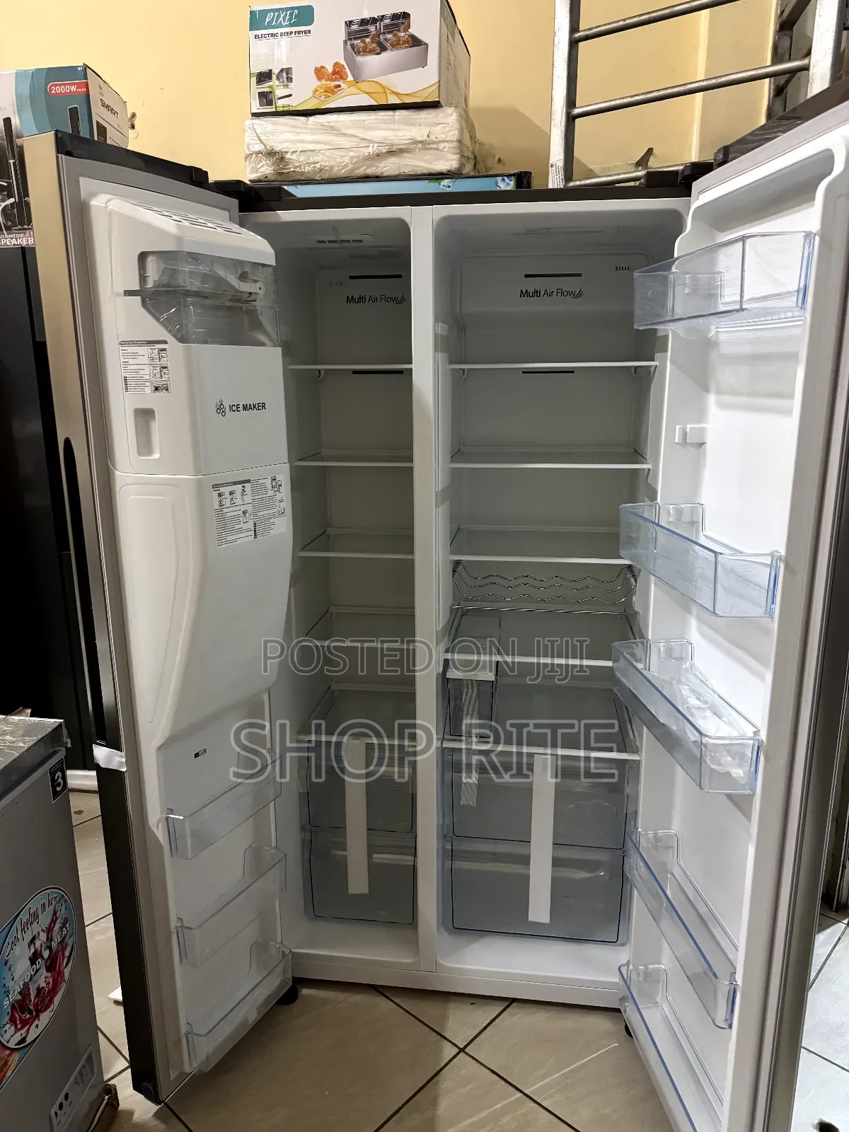 Hisense Ice and Water Dispenser 720 Liters Refrigerator