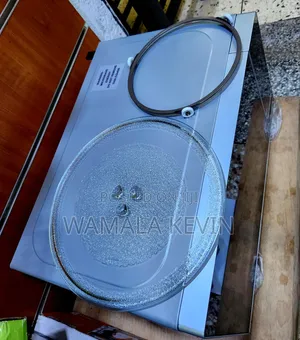 Microwave Hisense 20l