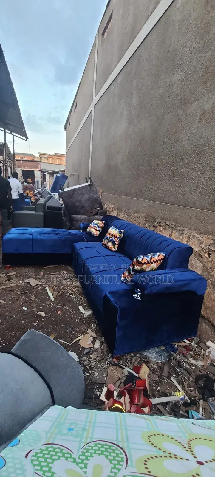 L Shaped Sofas in Blue Is for Sale in Good Materials