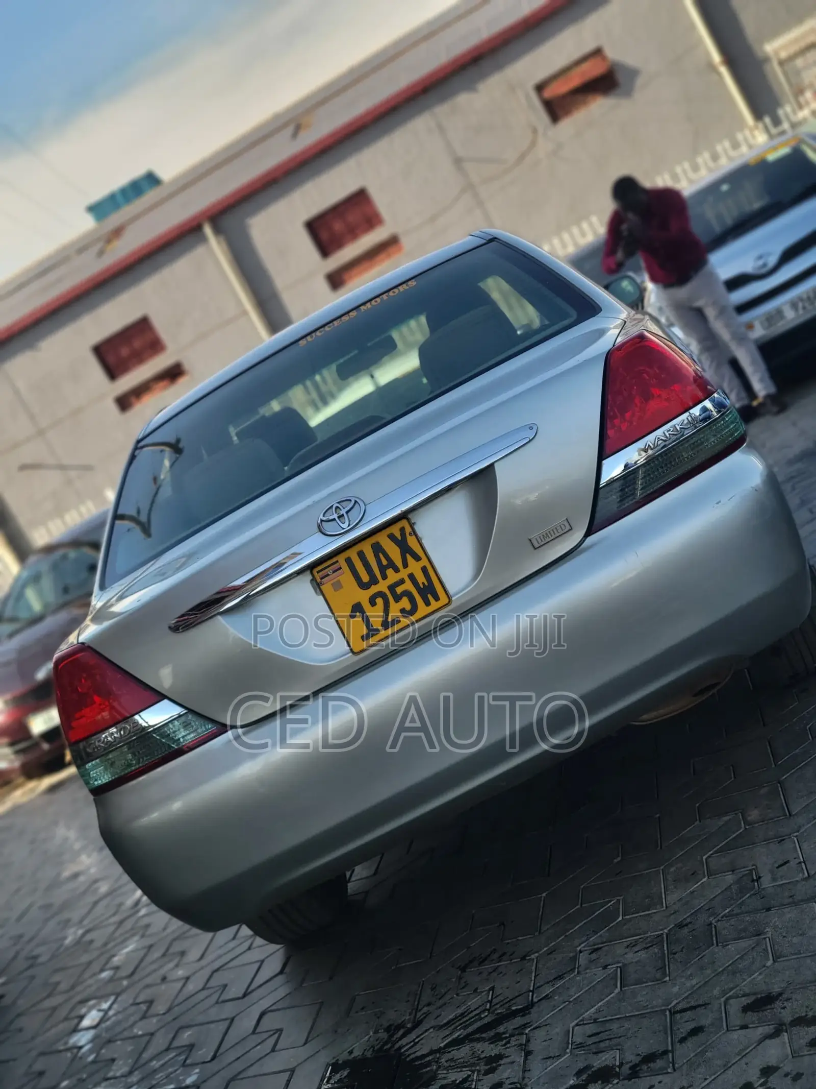 Toyota Mark II 2002 Silver