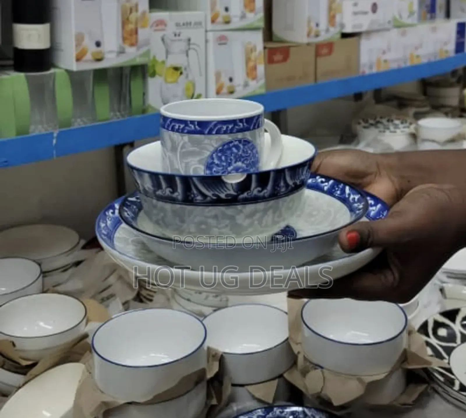 A Set Of Dinner Set (Cups & Plates) - Multicolor