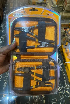 Ingco 4 Pieces Circlip Plier Set -