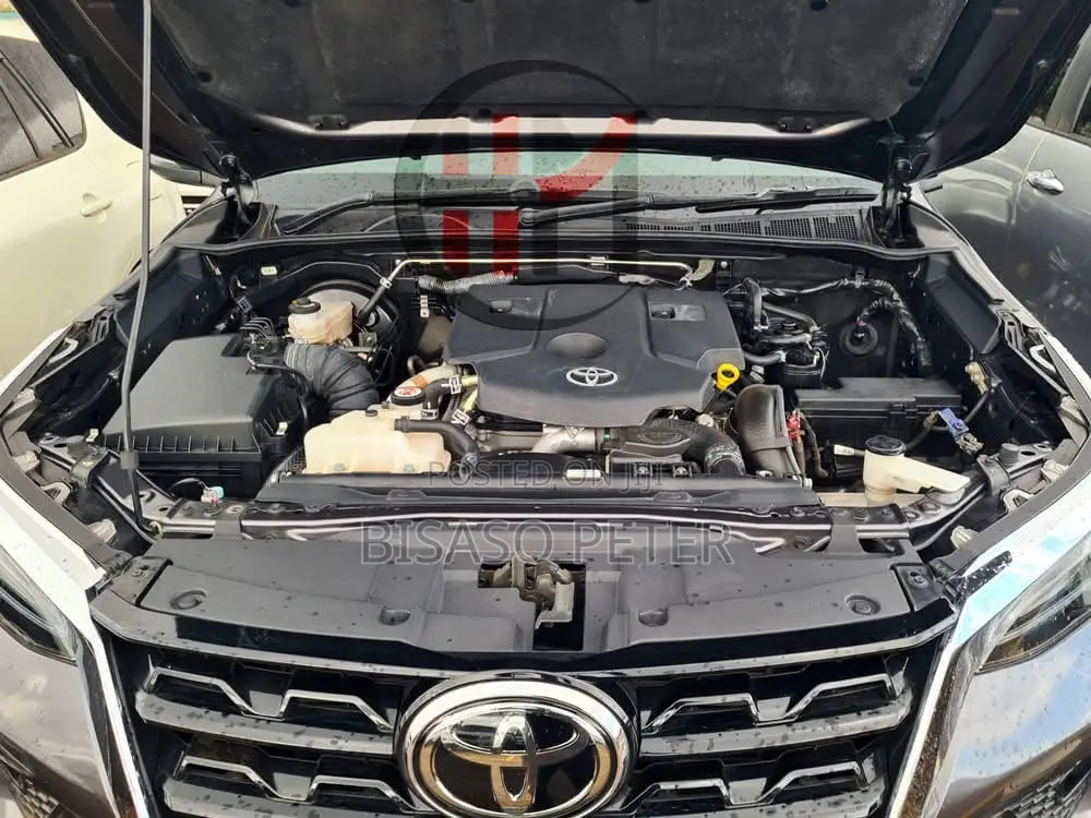 Toyota Fortuner 2.4 D AWD 2021 Gray