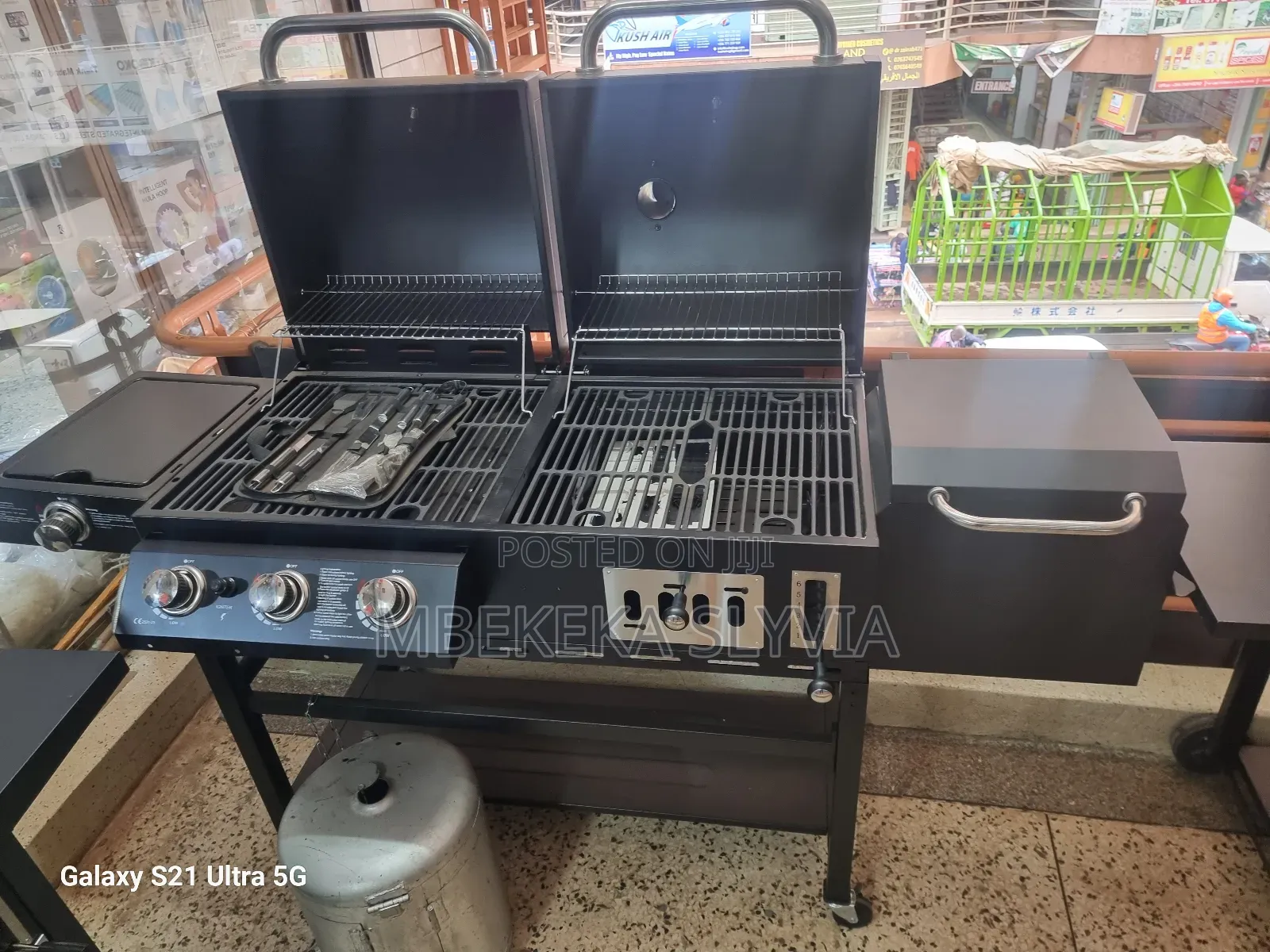 Executive BBQ Grill/Multifunctional Charcoal Gas Barbecue