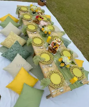 Luxury Picnics
