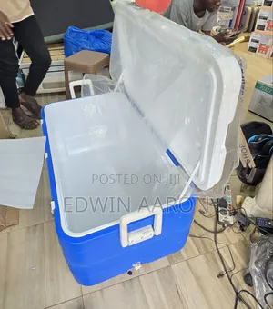 Ice Cooler Box With Wheels 180l