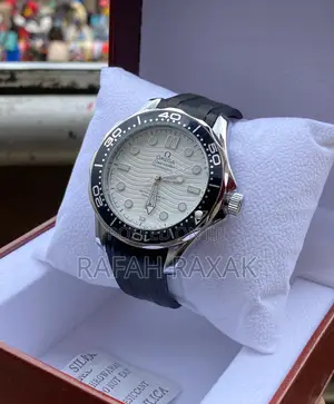 Original Omega Seamaster White Dial Black Rubber Strap Watch