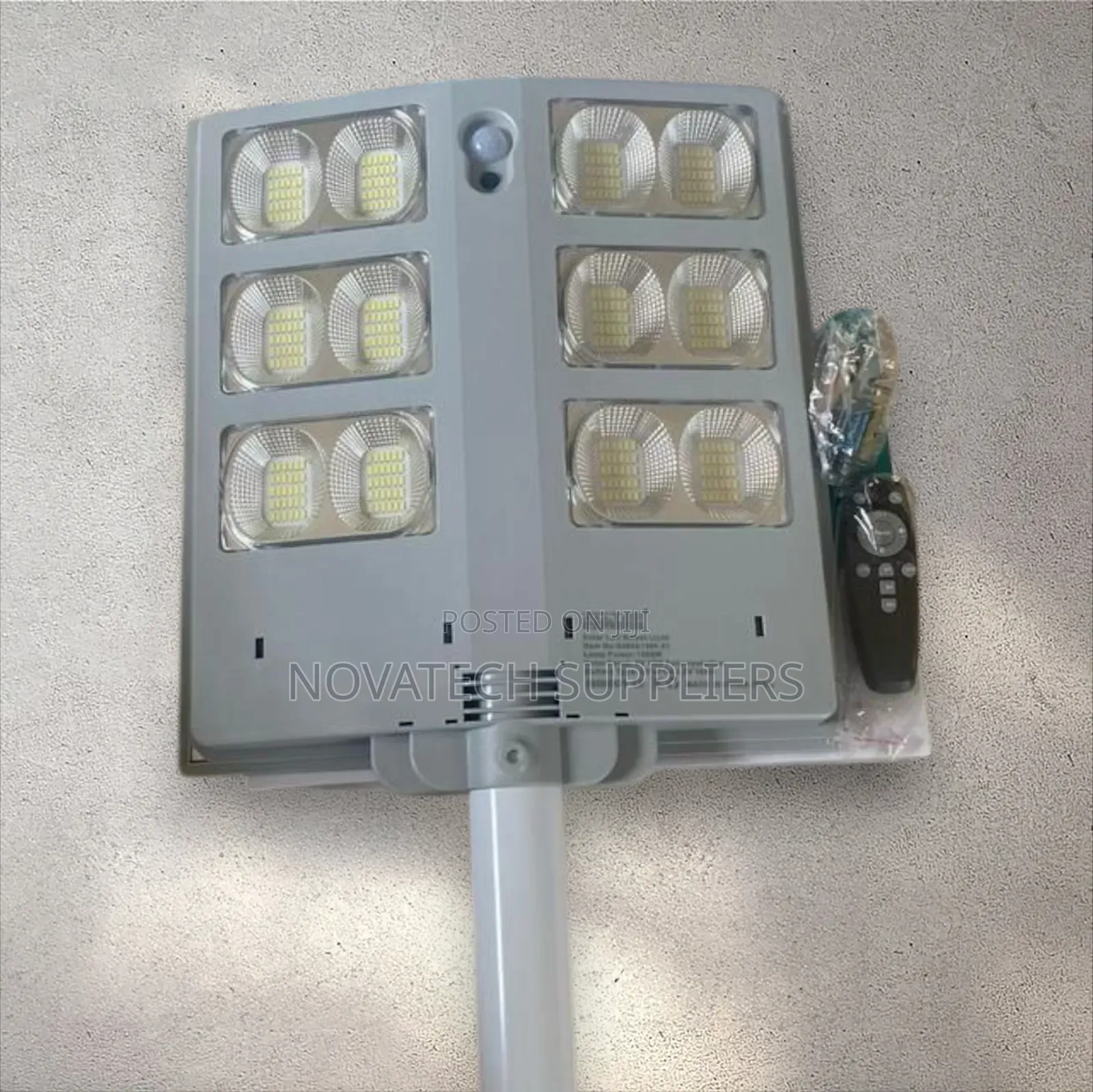 1000w All Top Solar Street Light/ Inbuilt Lithium Battery Kn