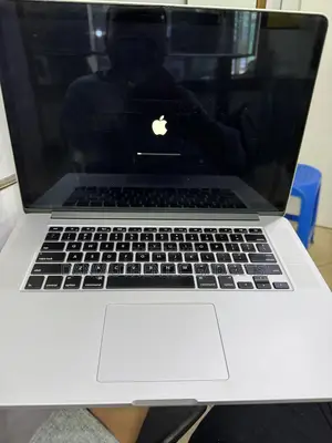 Laptop Apple MacBook Pro 2015 16GB Intel Core I7 SSD 256GB