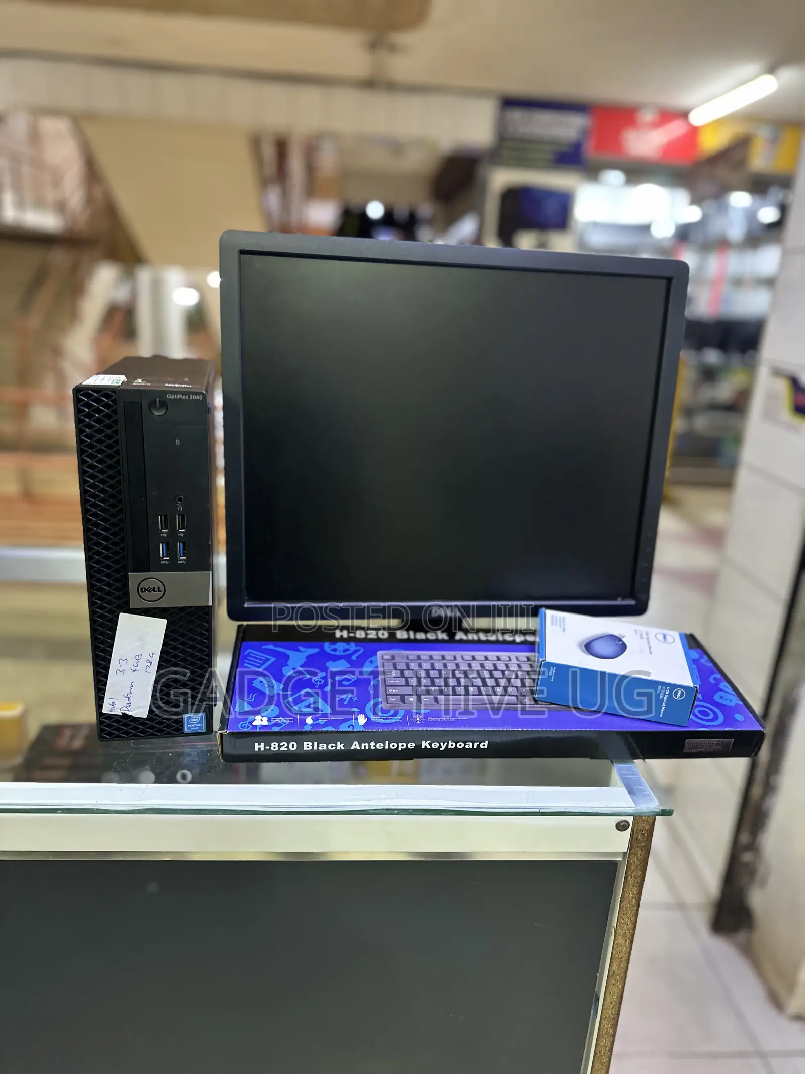Desktop Computer Dell Optiplex 3040 4GB Intel Pentium SSD 128GB