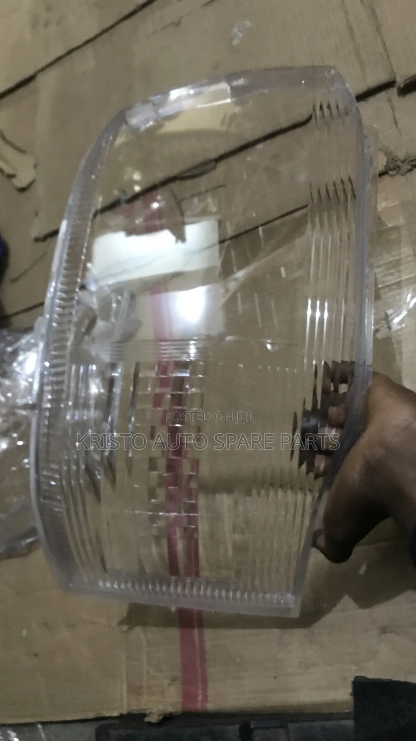 Headlamp Lense Hiace/ Drone