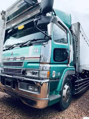 Fuso Supergreat 6d40engine 10tyres