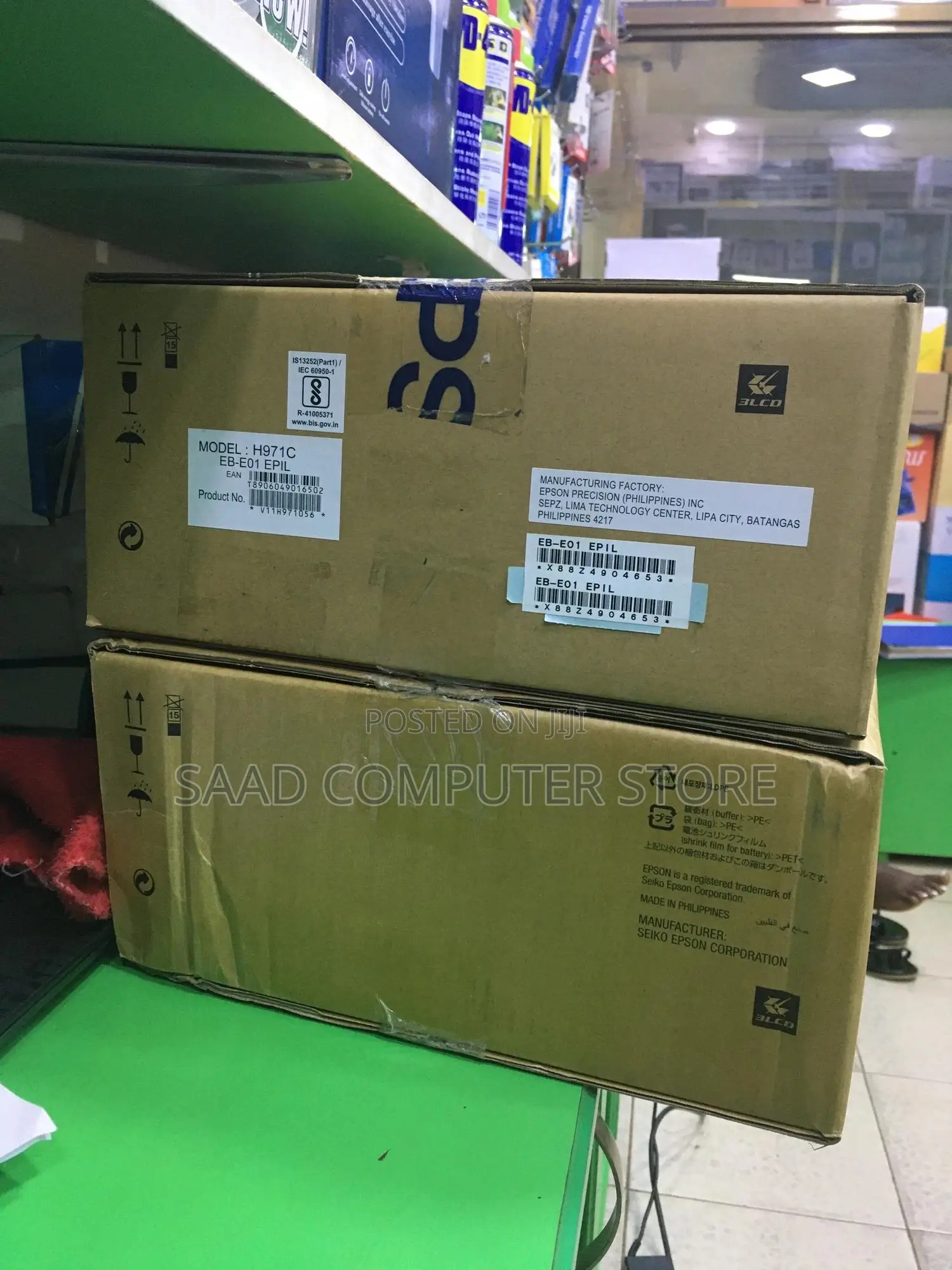 Epson Eb-E01 Projector