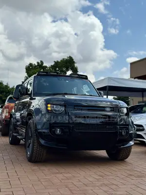 Land Rover Defender X-Dynamic SE 2023 Black
