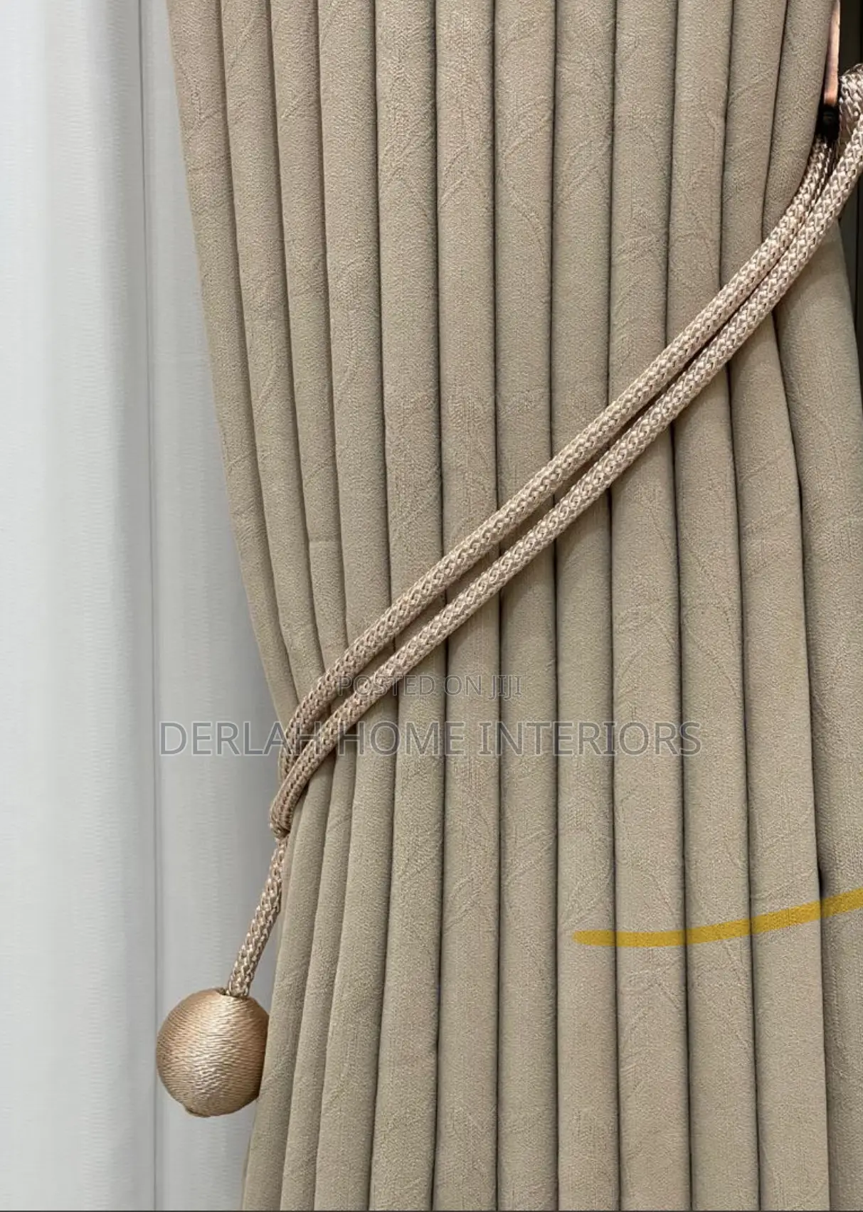 Brown American Imported Curtains Per Ready Meter