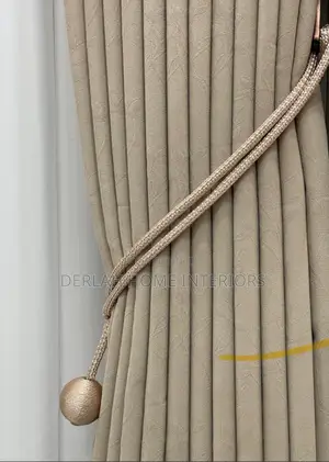 Brown American Imported Curtains Per Ready Meter