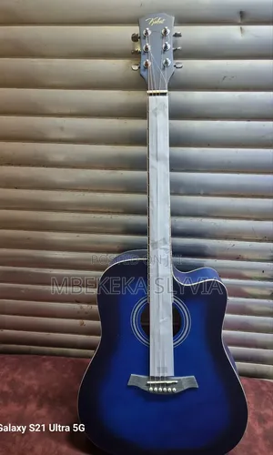 Yamaha Acoustic Guitar Kabati