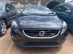 Volvo V40 2014 Black
