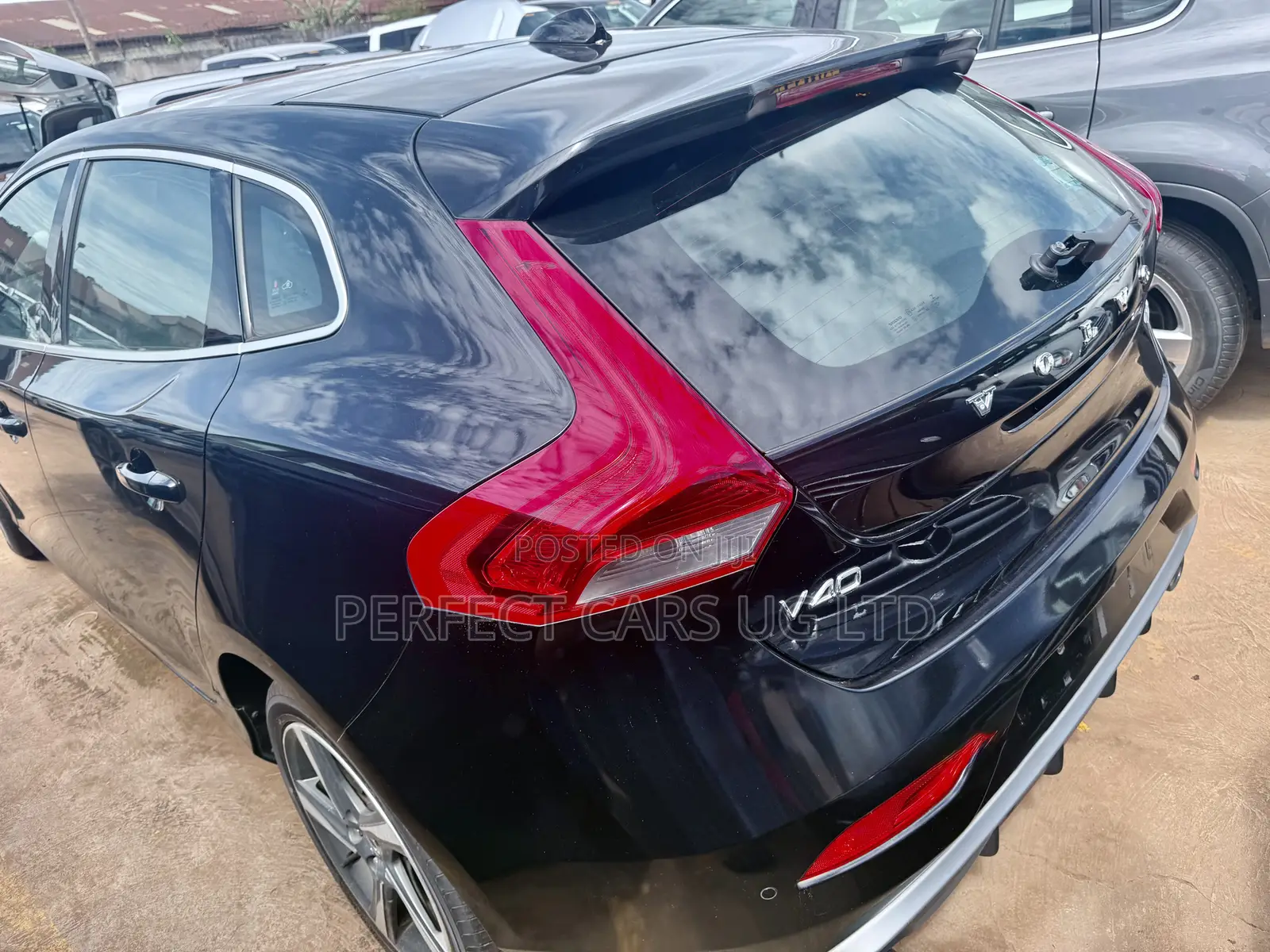 Volvo V40 2014 Black