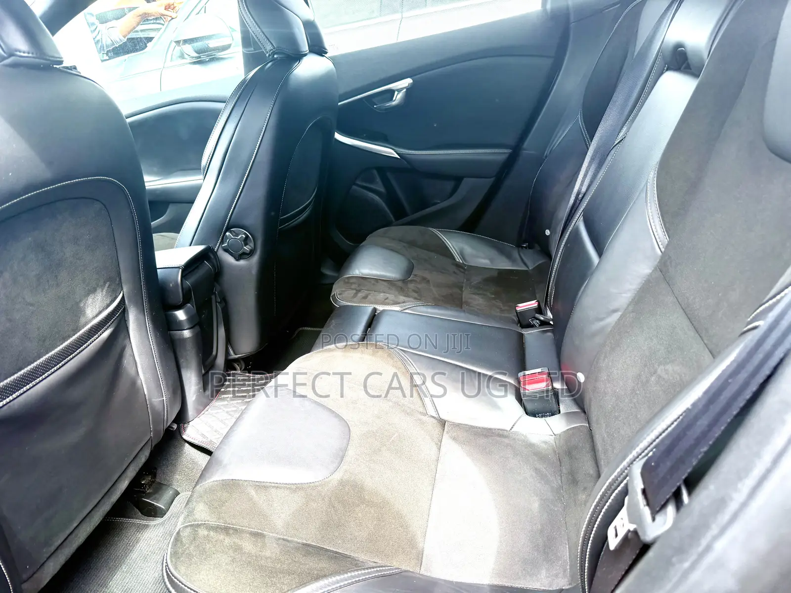 Volvo V40 2014 Black