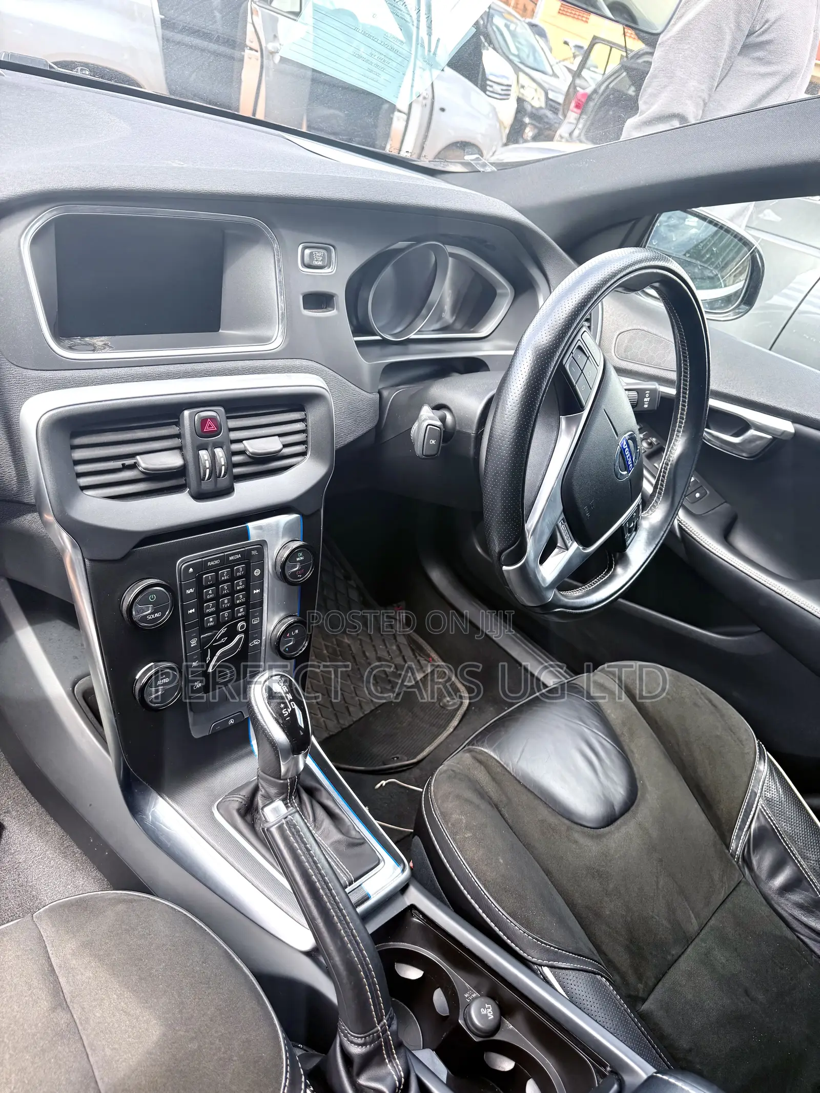 Volvo V40 2014 Black
